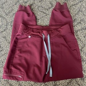 FIGS women’s scrub pants